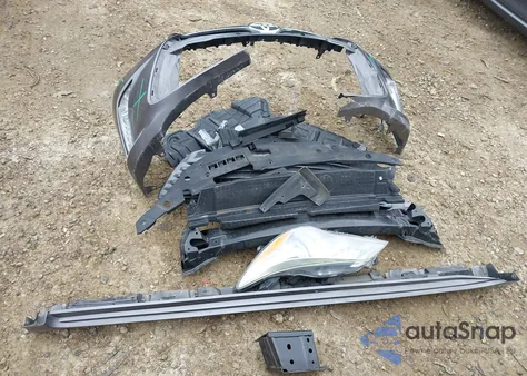 2016 Toyota Camry Xle z USA, uszkodzony, nr VIN 4T4BF1FK5GR540843